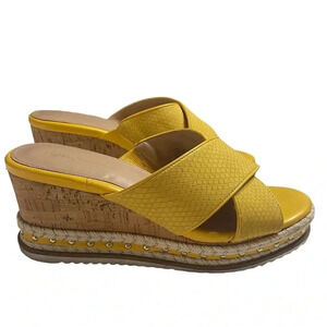 BCBGeneration Sandals